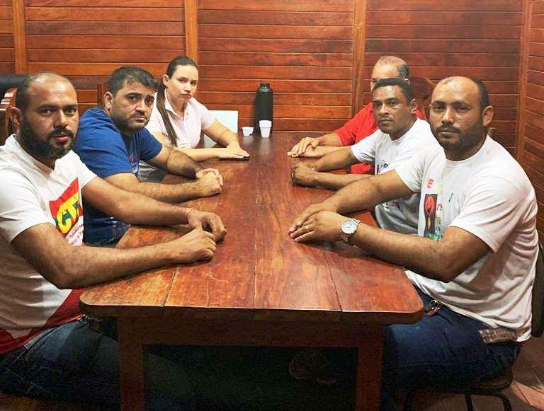 Prefeito Márcio Serrão e Deputada Estadual Alliny Serrão reúne com sindicatos que representam trabalhadores da empresa Jari.